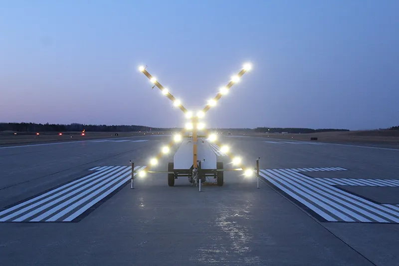 varsel besejret Anstændig Learn About the Lighted X - Halibrite | Airport Lighting Company